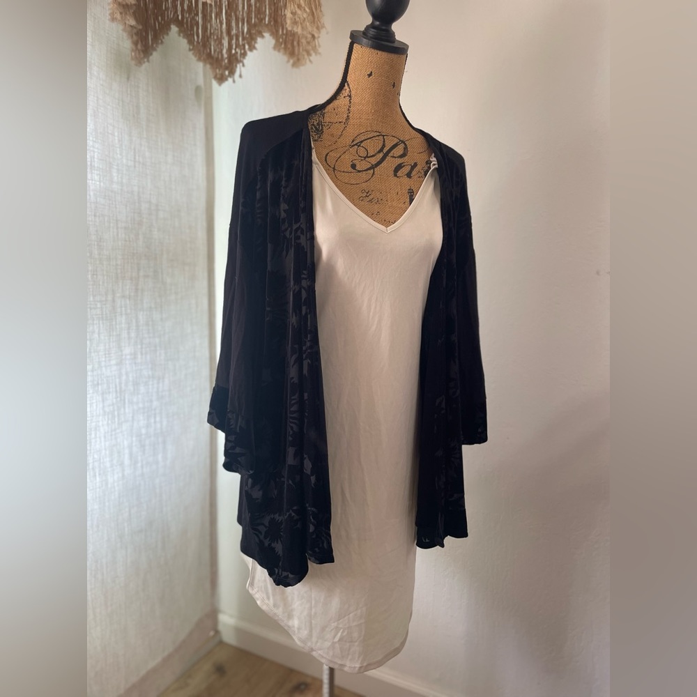 FREE PEOPLE black velvet burnout duster kimono jacket